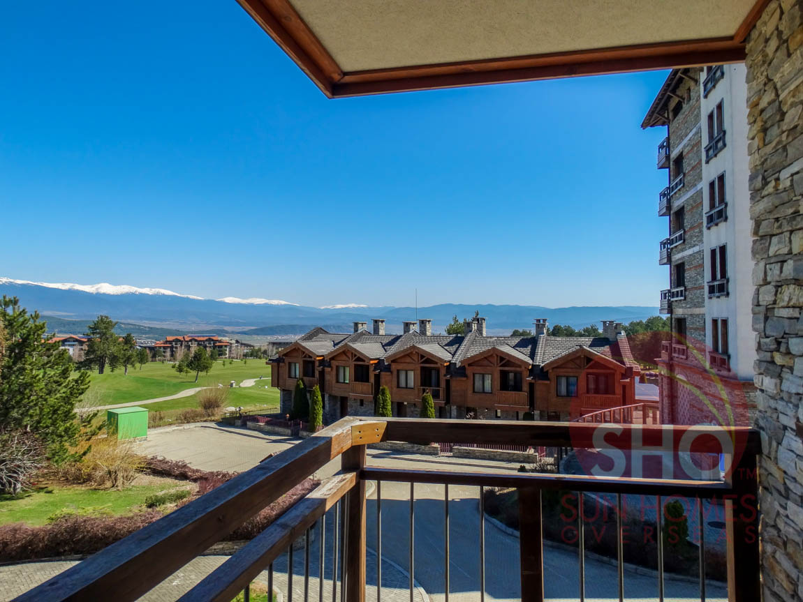 Golf view 1 bed on Pirin Golf Club Apartment For Sale in Sun Homes